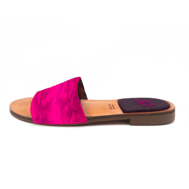 CLAIRE FUCHSIA PONY